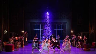 كسارة البندق احتفالا بالكريسماس والعام الجديد فى الأوبرا