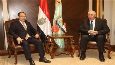 وزير الزراعة يبحث مع نائب حاكم مقاطعة سيتشوان الصينية أفاق التعاون المشترك (صور)