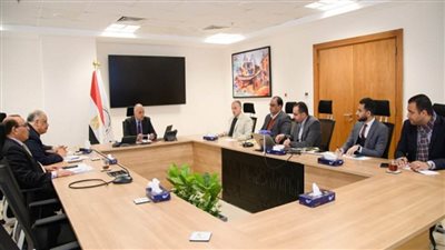 وزير الري يتابع حماية وتطوير بحيرة المنزلة وتكريك مصب النيل (صور)