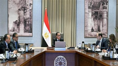 رئيس الوزراء يتابع مع رئيس جهاز المنافسة ومنع الممارسات الاحتكارية حصاد 2023 (صور)