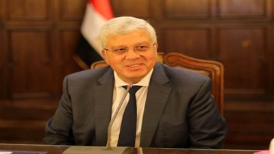 الدكتور أيمن عاشور يهنئ المجتمع الأكاديمي والعاملين في التعليم العالي بالعام الميلادي الجديد