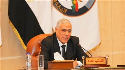 حقوق المواطن أولا.. النائب العام يلتقي موظفي النيابة العامة