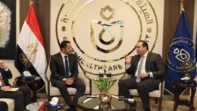 رئيس هيئة الرعاية الصحية: نستهدف نقل تجربة التأمين الصحي الشامل لعدد من الدول بالشراكة مع ڤودافون (صور)