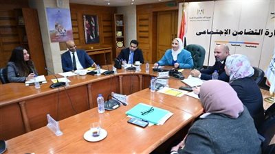 وزيرة التضامن تترأس الاجتماع الأول للجنة دعم العلاقة بين الدولة والطبقة المتوسطة (صور)