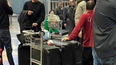 لحظة وصول مهاجم الأهلي الجديد وسام أبو علي