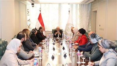 وزير التعليم: هناك علاقة وطيدة بين مستوى التعليم والإنجاب (صور)