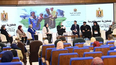 وزيرة التضامن: سنطلق منهجا جديدا للحضانات يعتمد على التنشئة (صور)