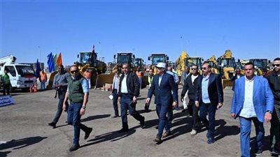 رئيس الوزراء يوجه بضخ السلع بكميات كبيرة وأسعار مناسبة لتكون متوافرة للمواطنين