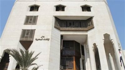 مؤرخ يطالب بعودة تميمة مصرية من متحف اللوفر