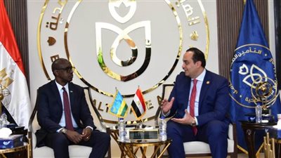 رئيس هيئة الرعاية الصحية يبحث التعاون مع سفير رواندا بالقاهرة (صور)