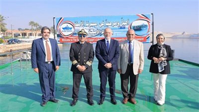 الفريق أسامة ربيع يبحث سبل التعاون المشترك مع السفير اليوناني (صور)