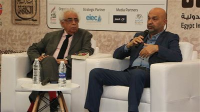 الشاعر العراقي شوقي عبد الأمير من معرض الكتاب: أول دواويني مُنع من النشر ومشروعي مع 