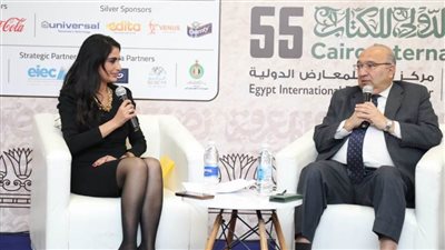 السفير المصري بالنرويج عمرو رمضان يروي ذكرياته الدبلوماسية في معرض الكتاب