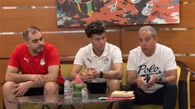 إمام عاشور يغادر المستشفى ويصل فندق إقامة المنتخب