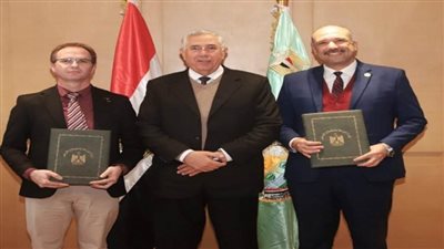 وزير الزراعة يشهد توقيع مذكرة تفاهم مع الاتحاد الوطني الفرنسي لمنتجي تقاوي البطاطس (صور)