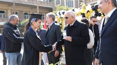 وزير التعليم والسفير الإيطالي يشهدان حفل تخرج طلاب معهد السالزيان 