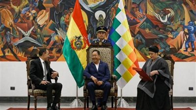 السفير المصري ببوليفيا يقدم أوراق اعتماده إلى رئيس الجمهورية (صور)