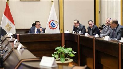 وزير الصحة يتابع الموقف التنفيذي لوزارة الصحة والسكان في الشبكة الوطنية الموحدة لخدمات الطوارئ والسلامة العامة