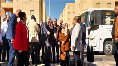 مسئولو «الإسكان» يفتتحون إدارة الصحة المدرسية وعيادات التأمين الصحي ببدر (صور)