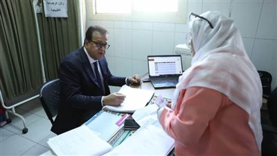 وزير الصحة يتفقد مركز طب أسرة «ميت عقبة» ضمن جولاته الميدانية المفاجئة