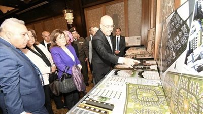 وزيرا الإسكان والبيئة يفتتحان معرض المشروعات المقدمة لمسابقة تصميم 