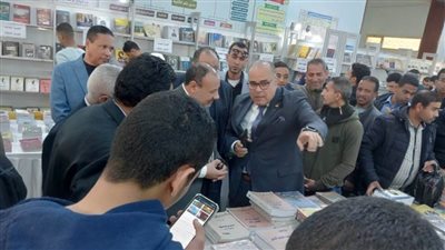 هيئة الكتاب تفتتح أول معارضها بجامعة الأزهر في أسيوط