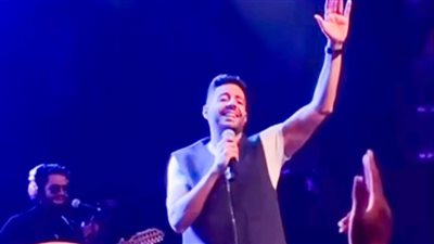 بالصور  .. حماقى يواصل نجاحات جولته الامريكية ويشعل حفل لوس أنجلوس بحضور غير مسبوق 