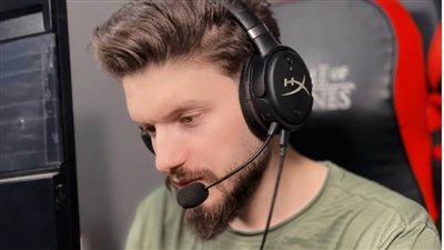 صانع المحتوى ئوميد ايوب: الكوميديا تجعل الحياة أسهل حتى عند مناقشة القضايا الإنسانية الأكثر أهمية