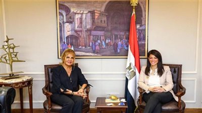 وزيرة التعاون الدولي تلتقي رئيسة الكونفدرالية العامة للمؤسسات الجزائرية لمناقشة فرص التعاون المشترك