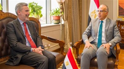 وزير الري يلتقي السفير الإيطالي بمصر (صور)