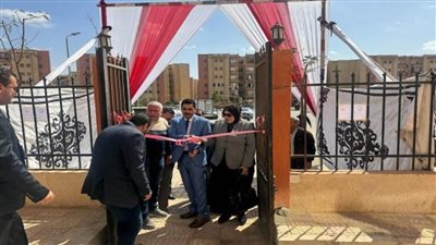 بيع محال تجارية وصيدلية وافتتاح 