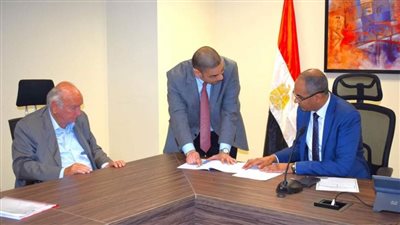 وزير الإسكان يتابع التكليفات الصادرة عن اجتماع رئيس مجلس الوزراء بشأن التصنيع المحلي للطلمبات