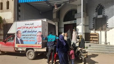 وزير التنمية المحلية يتلقي تقريرا عن جهود 