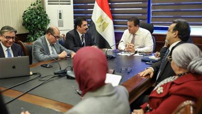 وزير الصحة يستقبل ممثلي الجمعية المصرية لجراحة الأوعية الدموية والتداخلية لبحث سبل التعاون