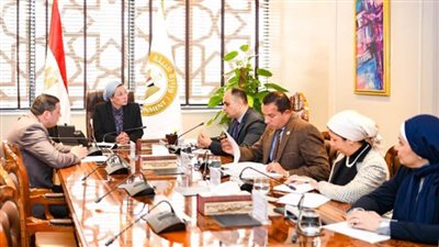 وزيرة البيئة تلتقي نائب محافظة كفر الشيخ لمناقشة عدد من الملفات (صور)