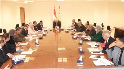 وزير الزراعة يترأس اجتماع مجلس أمناء برنامج التنمية الزراعية 