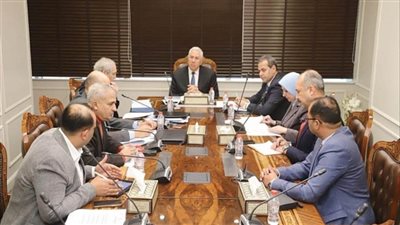 وزير الزراعة يبحث سبل تعزيز صادرات مصر من البطاطس ويشيد بالتعاون والتنسيق بين أجهزة الدولة المعنية 