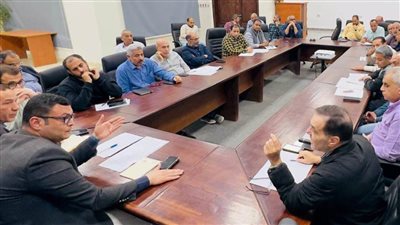 رئيس جهاز العاصمة الإدارية يجتمع بممثلي الشركات المسند لها الأعمال بالحي السكني الخامس 