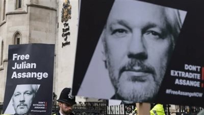 بايدن يدرس إنهاء محاكمة مؤسس ويكيليكس جوليان أسانج