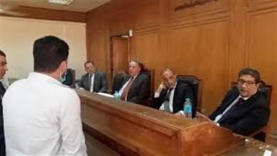 تأجيل محاكمة 16 متهما بتهريب المهاجرين