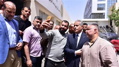 وزير العمل يلتقي عمال مصريين مُرشحين للعمل في موسم حج 2024