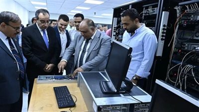 افتتاح معمل الحواسب فائقة السرعة بمركز فيزياء الطاقة العالية بجامعة الفيوم (صور)