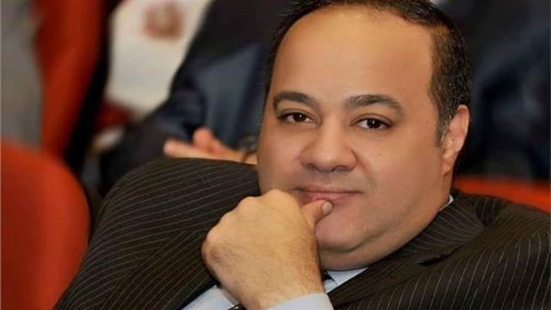 الكاتب الصحفي أحمد