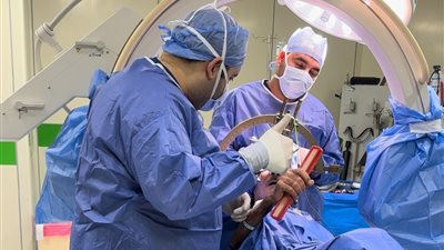 مصطفى المغربي: مخاطر جراحة الغضروف تزداد في سن الشيخوخة