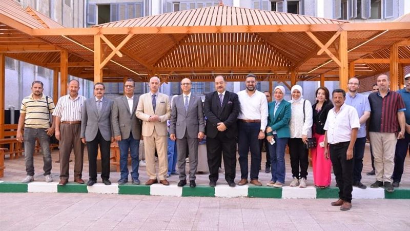 خلال الافتتاح