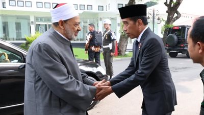رئيس إندونيسيا يستقبل شيخ الأزهر في القصر الرئاسي بالعاصمة الإندونيسية جاكرتا