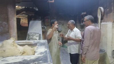 حملات تموينية مكثفة على الأسواق والمخابز بسوهاج