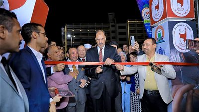 محافظ سوهاج يفتتح معرض 