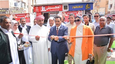 محافظ مطروح يفتتح أكبر معرض لمبادرة أهلا مدارس