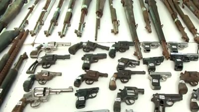 أمن أسوان يضبط 14 قطعة سلاح بينها جرانوف داخل منزل بأدفو